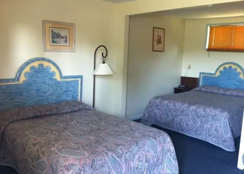 Ocean Avenue Inn hotel thumbnail 3