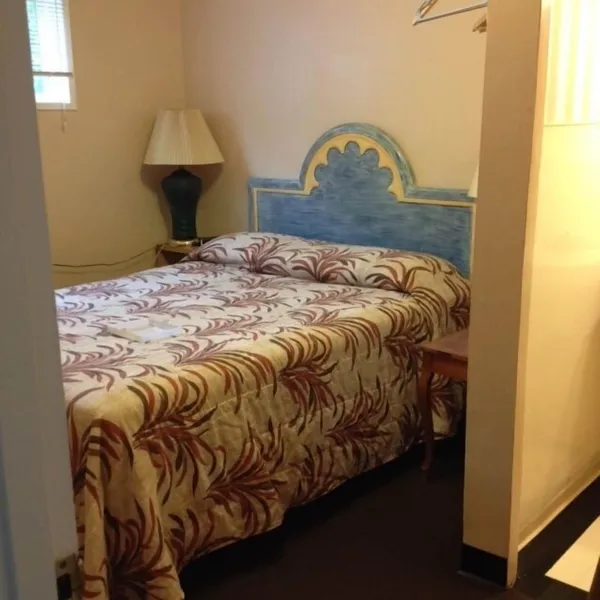 Ocean Avenue Inn hotel detail image 6