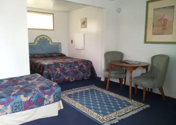 Ocean Avenue Inn hotel thumbnail 7