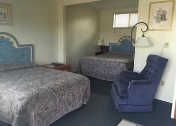 Ocean Avenue Inn hotel thumbnail 2