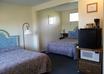 Ocean Avenue Inn hotel thumbnail 3