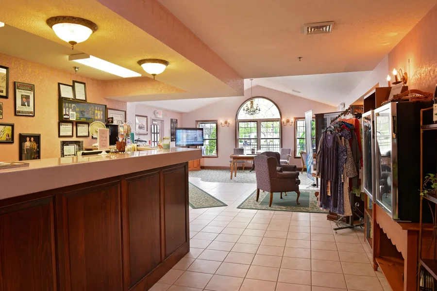 Our Guest Inn and Suites - Downtown hotel detail image 2