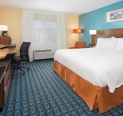 Fairfield Inn & Suites by Marriott Boston Milford hotel detail image 5