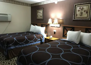 Budget Inn Marinette hotel thumbnail 8