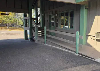Timber Inn hotel thumbnail 5