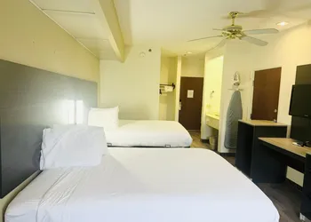 America's Best Inn and Suites Flowood hotel thumbnail 8