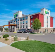 Holiday Inn Express Hotel & Suites Bismarck by IHG hotel detail image 4