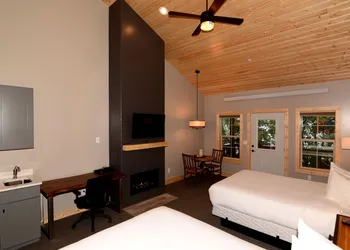 Lakeside Lodge Resort & Marina hotel thumbnail 7