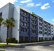 Holiday Inn Express & Suites Miami - Hialeah by IHG hotel detail image 3