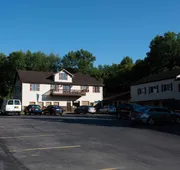 Blue Spruce Motel hotel detail image 4