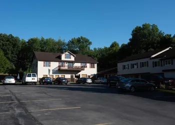 Blue Spruce Motel hotel thumbnail 4