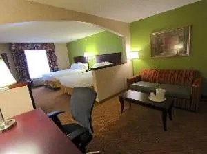 City Express By Marriott Findlay hotel thumbnail 6