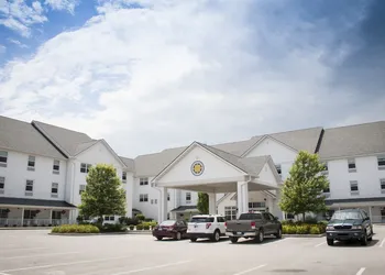 Blue Gate Garden Inn hotel thumbnail 2