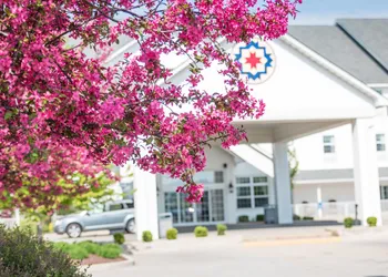 Blue Gate Garden Inn hotel thumbnail 5