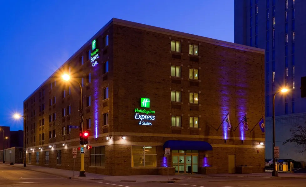 Holiday Inn Express Hotel & Suites Downtown Minneapolis by IHG hotel detail image 2