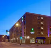 Holiday Inn Express Hotel & Suites Downtown Minneapolis by IHG hotel detail image 3