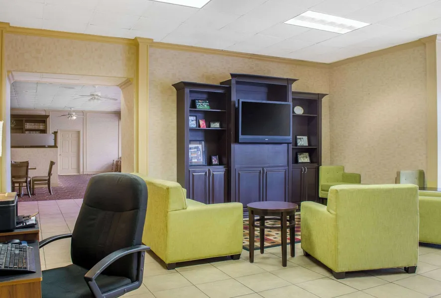 Quality Inn University Area hotel detail image 6