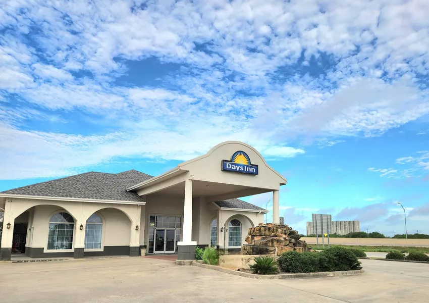Days Inn by Wyndham Robstown hotel detail image 2