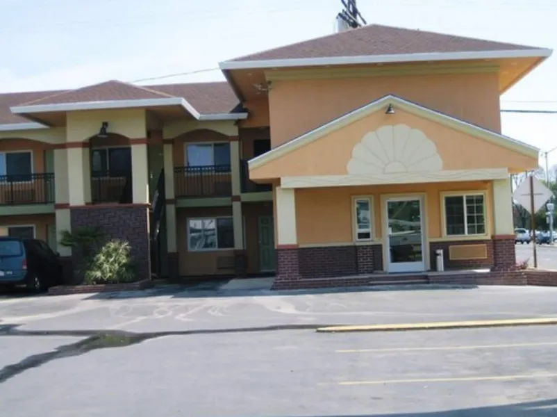 America's Deluxe Inn hotel detail image 6