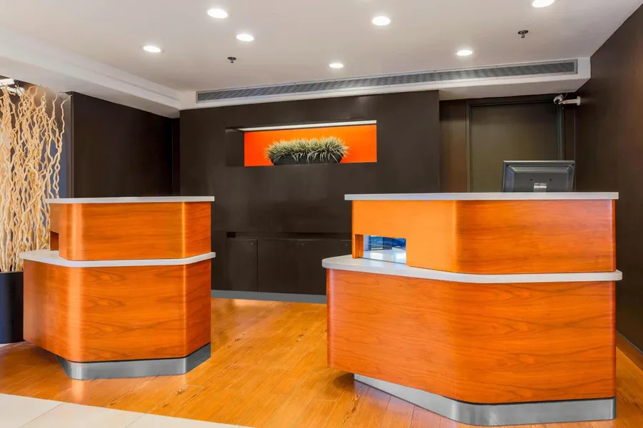 Courtyard by Marriott San Diego Del Mar/Solana Beach hotel detail image 2