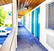 Flagship Inn And Suites hotel detail image 5