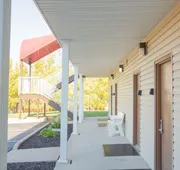 West Bank Inn hotel detail image 4