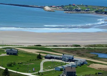 Mavillette Beach Lodge and RV Park hotel thumbnail 2