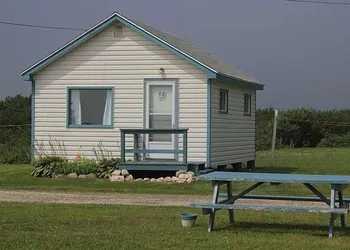 Mavillette Beach Lodge and RV Park hotel thumbnail 3
