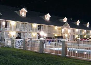Interstate Inn hotel thumbnail 3