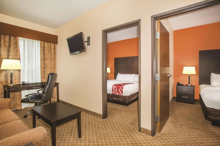 La Quinta Inn & Suites by Wyndham Ely hotel detail image 6