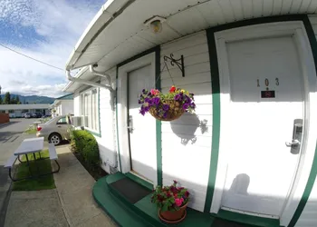 Somass Motel hotel thumbnail 3