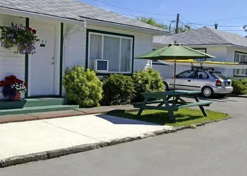 Somass Motel hotel thumbnail 5