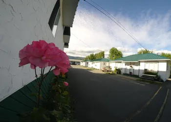 Somass Motel hotel thumbnail 6