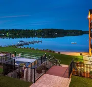 Center Harbor Inn hotel detail image 3