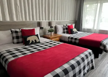 Mystic Isle Motel hotel thumbnail 7