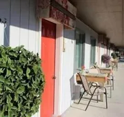 Vintage Block Inn & Suites hotel detail image 3