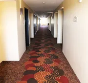 Edgewood Hotel & Suites hotel detail image 5