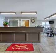 Econo Lodge hotel detail image 4