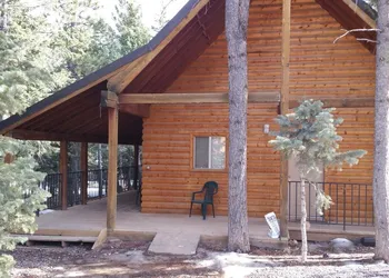 Pinewoods Resort and RV Park hotel thumbnail 4