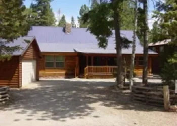 Pinewoods Resort and RV Park hotel thumbnail 5
