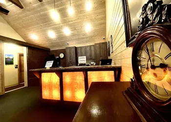 Pinewoods Resort and RV Park hotel thumbnail 7