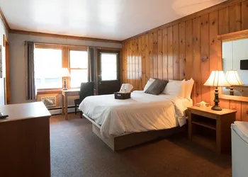Comme Chez Soi Restaurant & Auberge hotel thumbnail 6