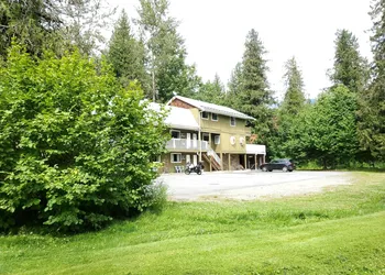 The Hitching Post Motel hotel thumbnail 8