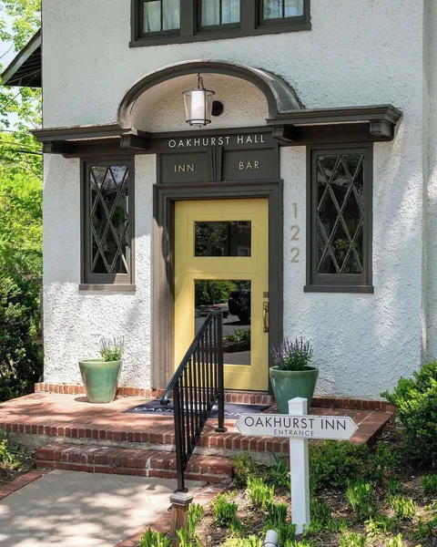 Oakhurst Inn at the University hotel detail image 2