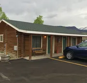 Green Creek Inn and RV Park hotel detail image 4
