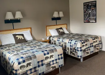 Green Creek Inn and RV Park hotel thumbnail 6