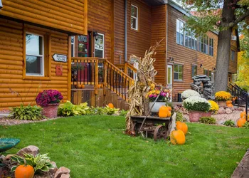 Curriers Lakeview Lodge hotel thumbnail 2