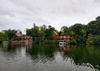 Curriers Lakeview Lodge hotel thumbnail 6