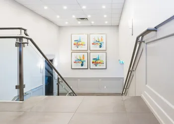 Adam's Airport Inn hotel thumbnail 6