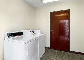 Quality Inn Greenville I-30 hotel thumbnail 8